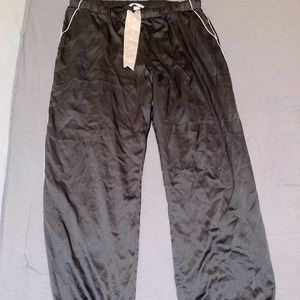 Large black vs PJ pants